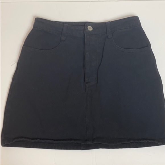 J. Galt Black Jean Skirt with 5 Button Closure - Picture 2 of 8